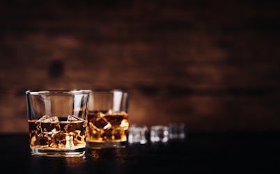 Whiskytasting im Dunklen mit Führung durch das Dunkelkaufhaus